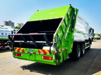 22m³ Large Capacity Garbage Compactor Truck factory