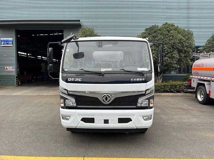 Dongfeng 12 M³ Oil Tanker Truck factory