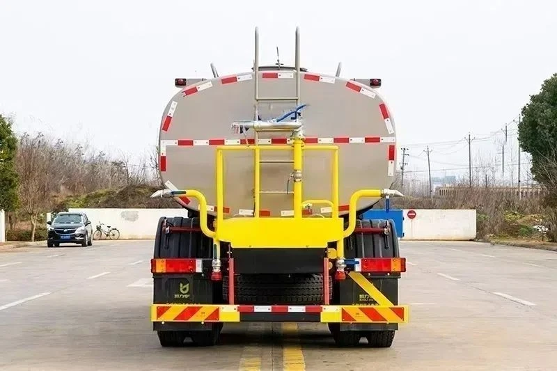 Dongfeng 18.5 M³ Water Truck high quality