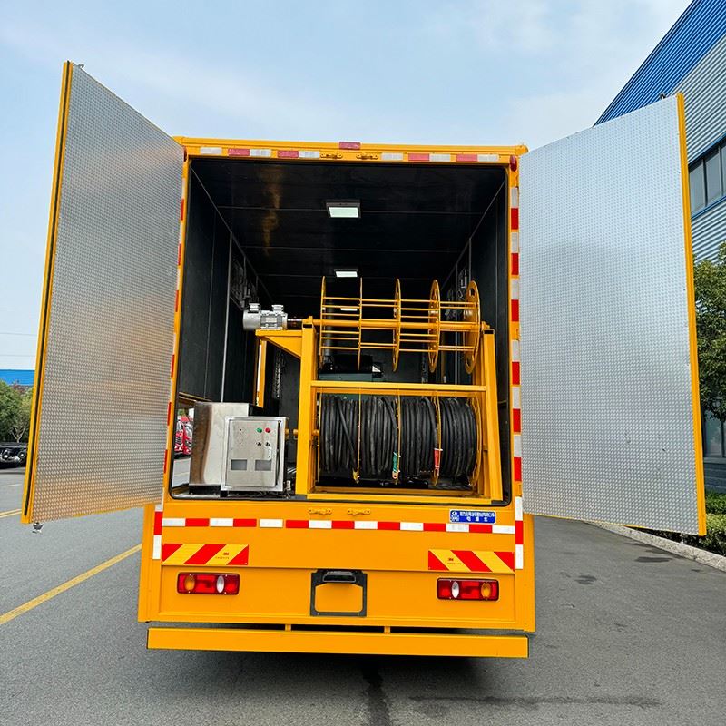 Dongfeng 4 Axle 1000KW Mobile Generator Truck best