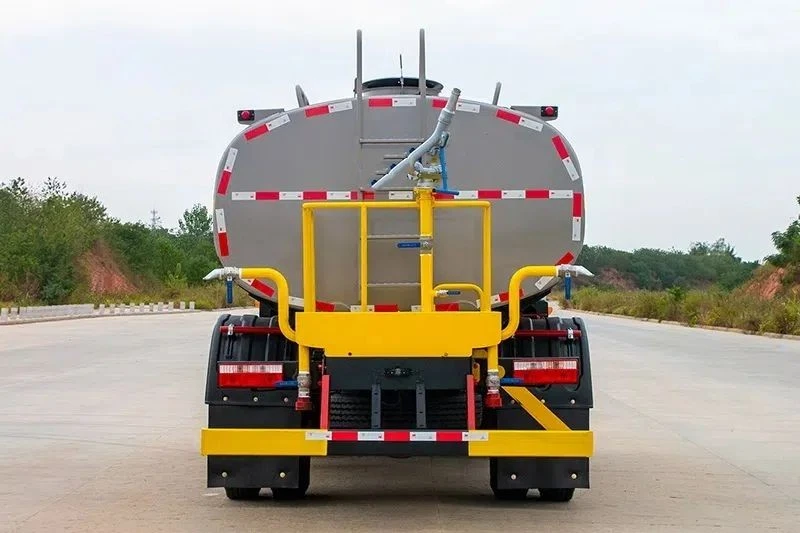 Dongfeng D9 12 M³ Water Tank Truck suppliers