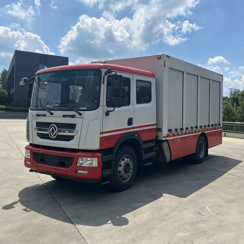 Dongfeng D9 Double Cab Mobile Workshop Truck