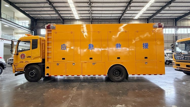 Dongfeng Emergency Flood Drainage Pump Truck high quality