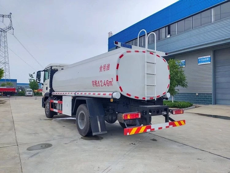 HOWO 15m³ Oil Tanker Truck factory