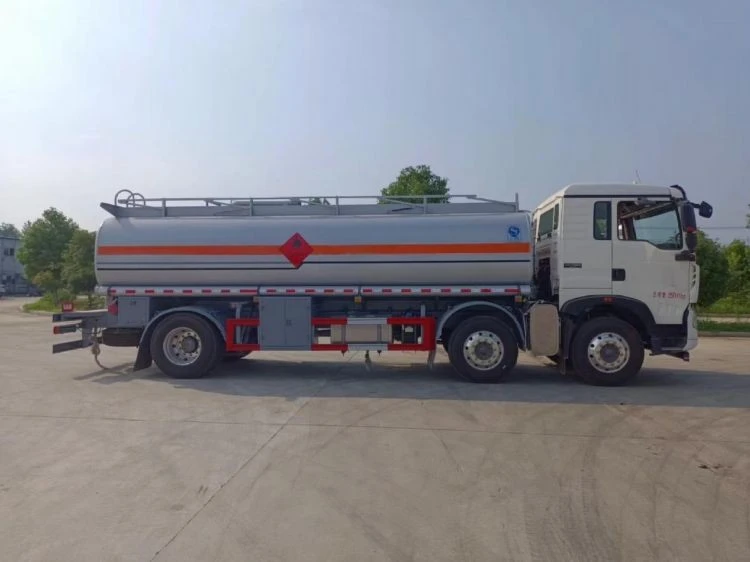 HOWO 20 M³ Oil Transport Tanker Truck price