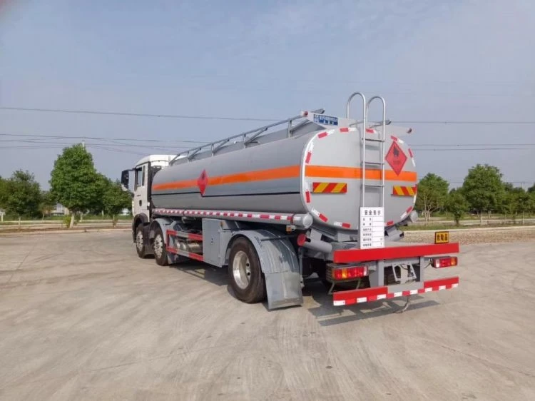 HOWO 20 M³ Oil Transport Tanker Truck high quality