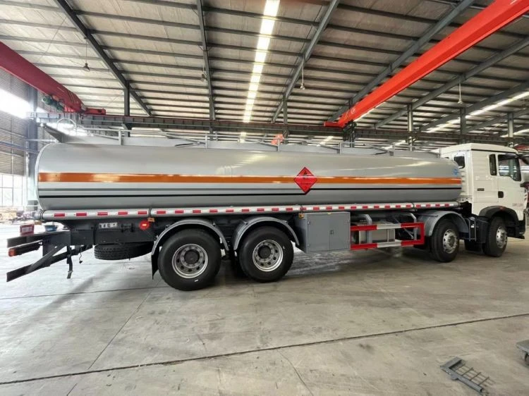 HOWO 24 M³ Oil Transport Truck suppliers