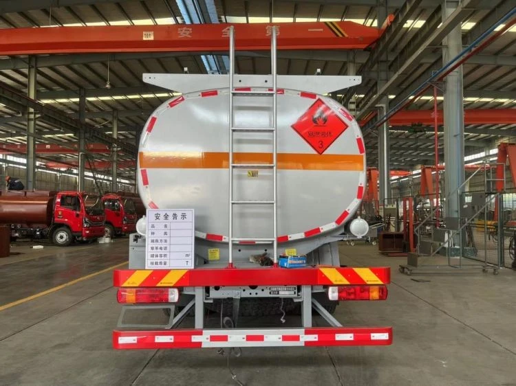HOWO 24 M³ Oil Transport Truck price