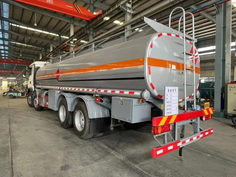 HOWO 24 M³ Oil Transport Truck high quality