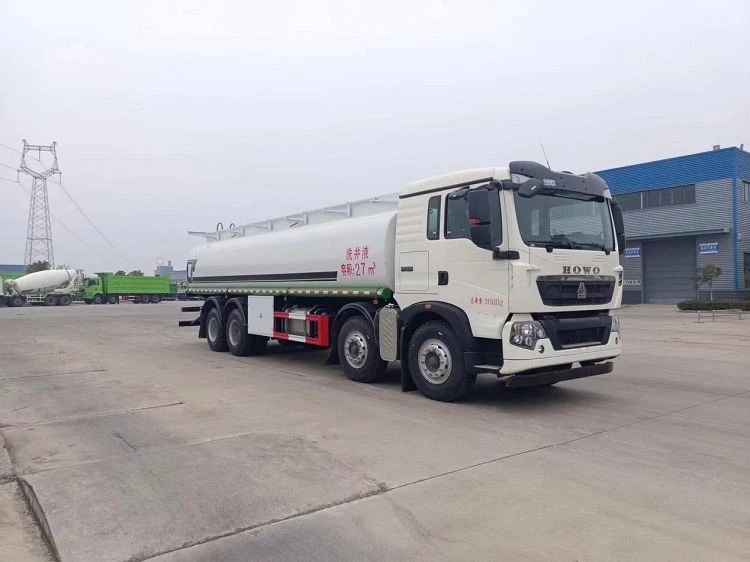 HOWO 28 M³ Fuel Tanker Truck factory