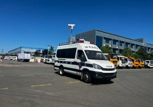 How to Choose a Mobile Command Vehicle: Van, Truck or Expandable Body?
